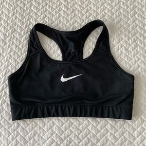 Women’s Nike Classic Sports Bra